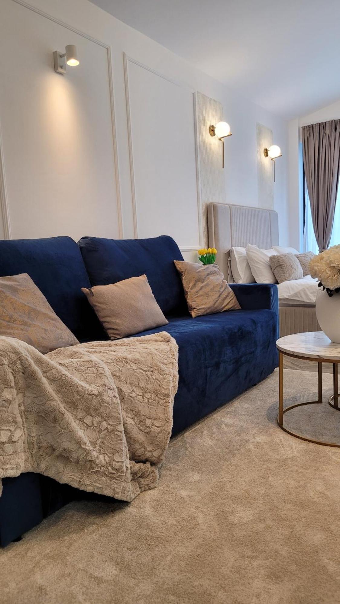 Luxury Mansion Apartment Bukares Bagian luar foto